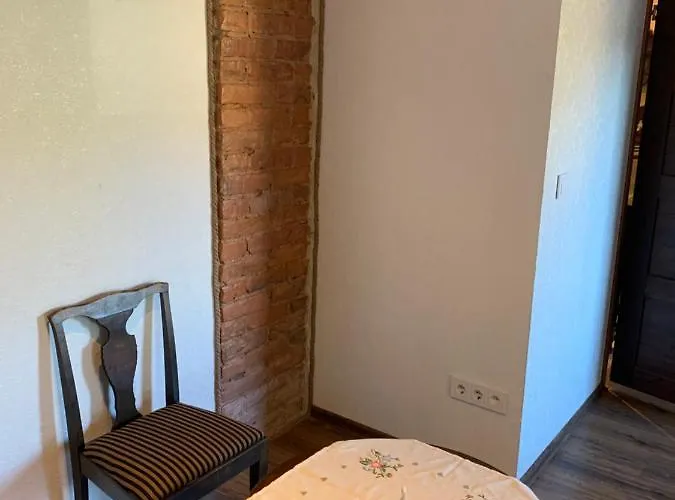 Piiri 12, - 2 Big Beds - Very Cute * טרטו