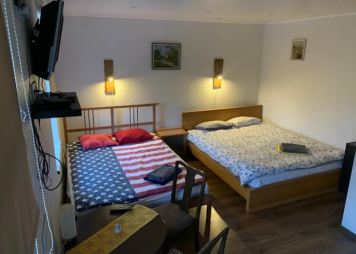 Piiri 12, - 2 Big Beds - Very Cute דירה